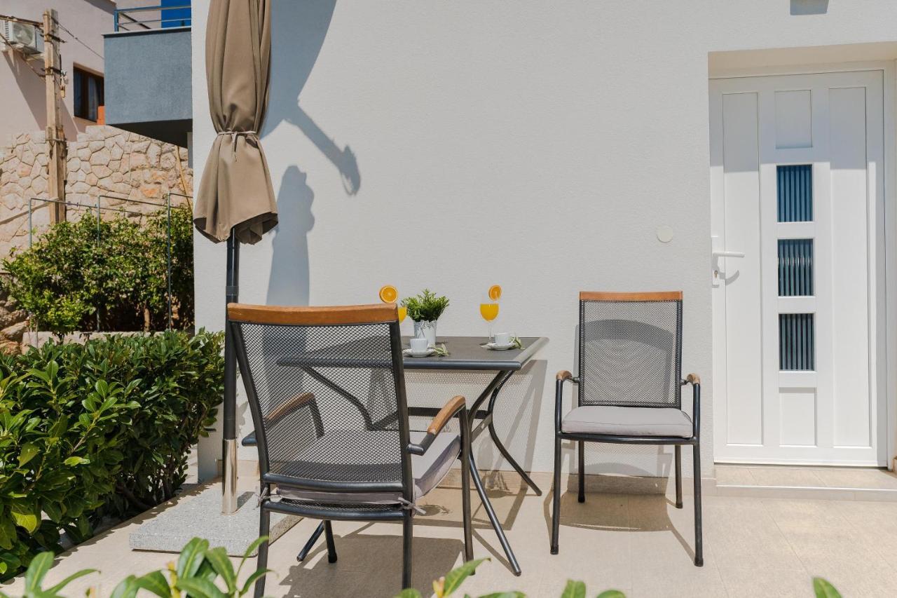 Apartmani Jadranka Starigrad Paklenica Exterior foto